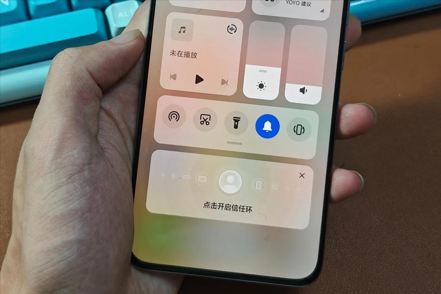 亲民的拍照机!流光四曲屏+3840HZ+50倍变焦+100W,仅售1377元